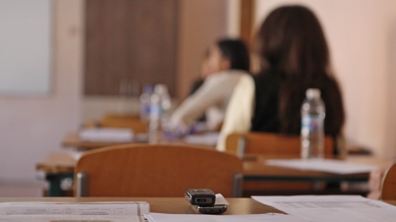 Учениците от VII и XII се явяват на изпит по