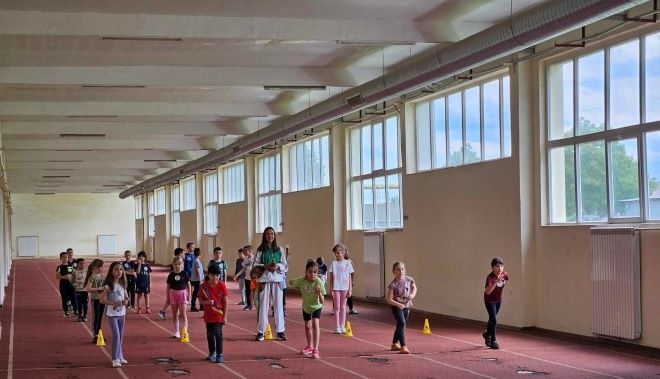 Десетки любители на леката атлетика участваха в традиционния турнир Врачански