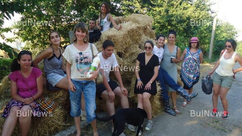 Долни Вадин празнува с първите си "внуци назаем"