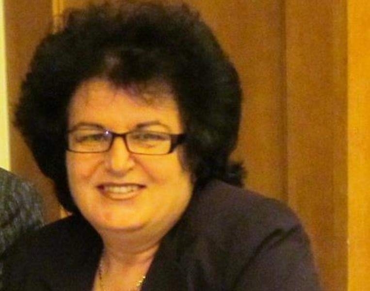 Тази нощ внезапно е починала уважаваната учителка Емилия Бонева от