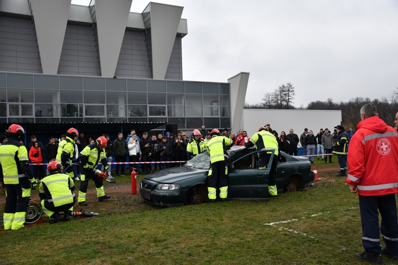 Днес в спортния комплекс на Вършец се проведе тактическо учение