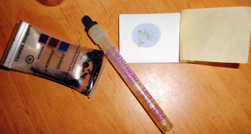 При полицейска акция са намерени две дози хероин и три