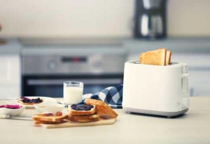 Чаша кафе на сутринта закуска на обяд и вечеря вечер