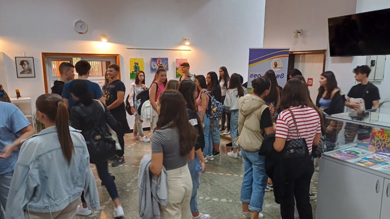 Изложбата Една производствена практика представя творбите на талантливи ученици от