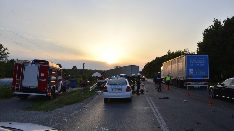 Жена пострада при зрелищна катастрофа в Монтанско съобщиха от МВР