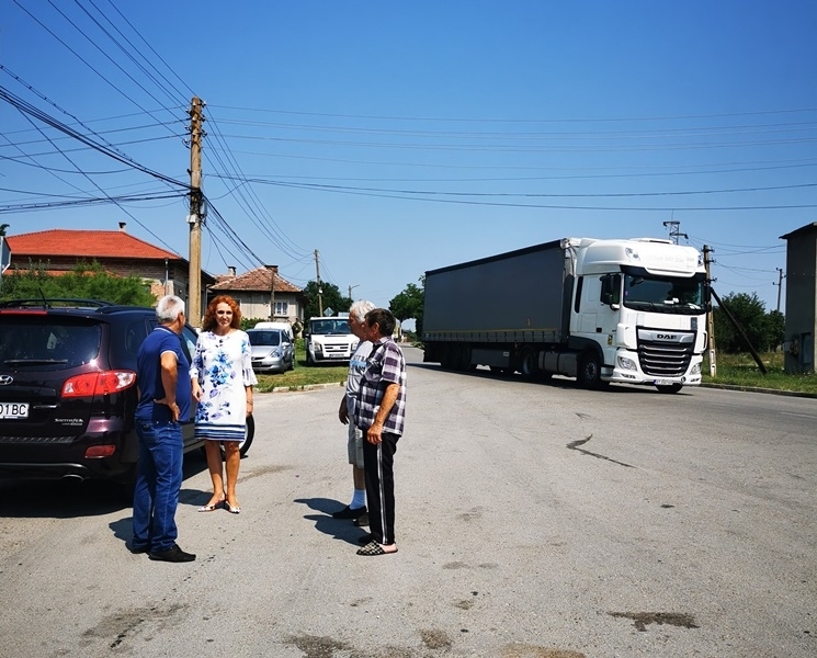 Среща с кмета и жители на Студено буче проведе областният