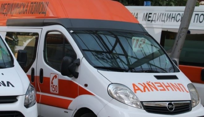 Двама от пострадалите при катастрофата снощи на пътя Русе Бяла остават