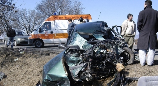 50 годишен шофьор загина при катастрофа в Силистренско съобщиха от полицията