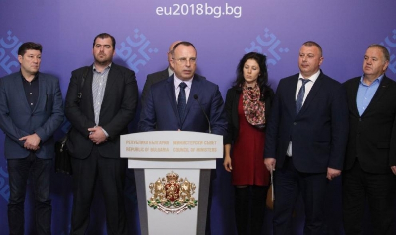 Зърнопроизводителите няма да протестират стана ясно след среща с премиера Бойко Борисов в