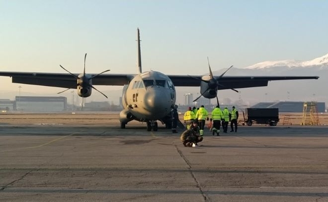 Двата военно транспортни самолета Спартан които излетяха вчера сутринта от