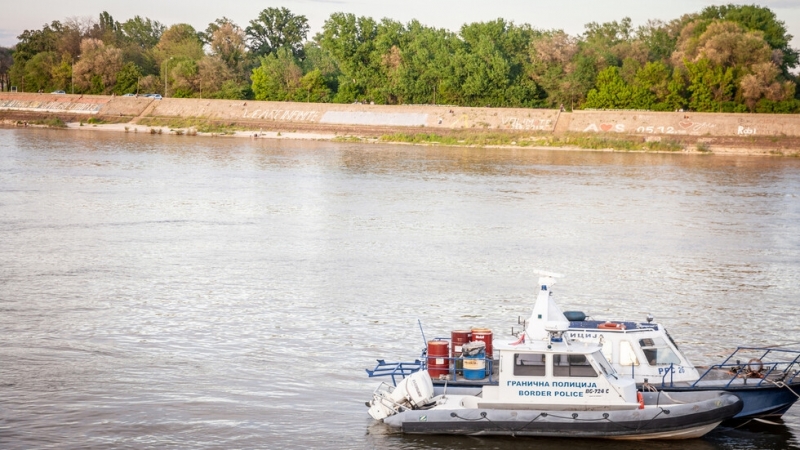 Трима души сред които и един гръцки гражданин бяха арестувани