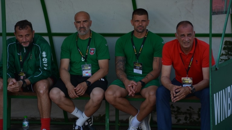 Антони Здравков окончателно напусна поста старши треньор на Ботев Враца след