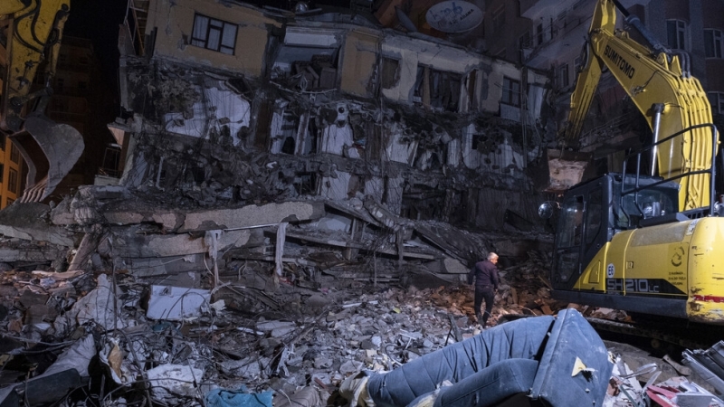 Над 22 години затвор за проектантите на сграда в Диарбекир, рухнала при трусовете през февруари