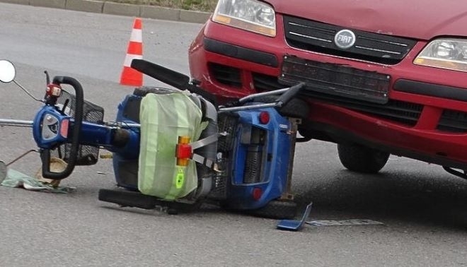 Дядо с електрическа триколка предизвика катастрофа във Врачанско в болница