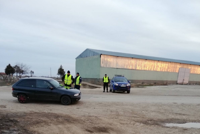 Извънредно! Жандармерия и полиция удариха Търнак, селото е откъснато от света /снимка/