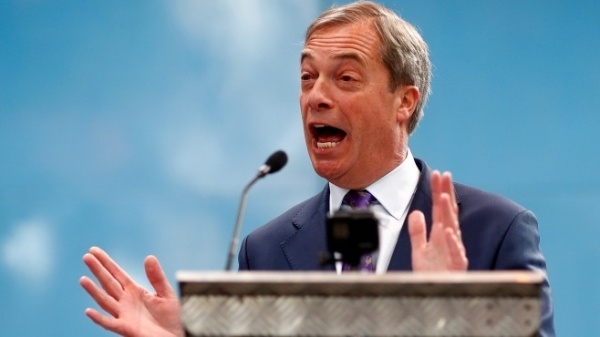 Видният евроскептик Найджъл Фараж обяви днес че създава нова партия