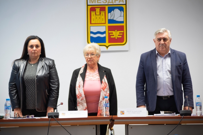 Новозбраният кмет на село Боденец Яничка Бебева издигната от ПП