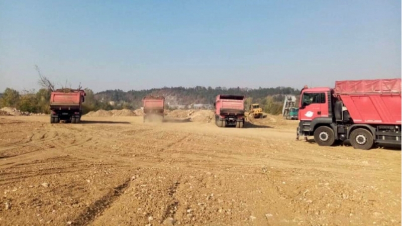 Подписани са договорите за строителство и надзор на 30 километровия участък