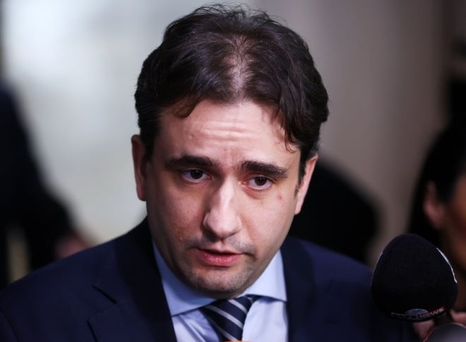 Божидар Божанов алармира, че МЕУ ще даде 55 млн. за облак в съмнителна поръчка