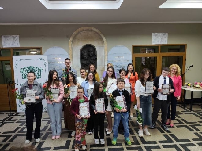 В читалището във Враца наградиха отличените в два конкурса /снимки/