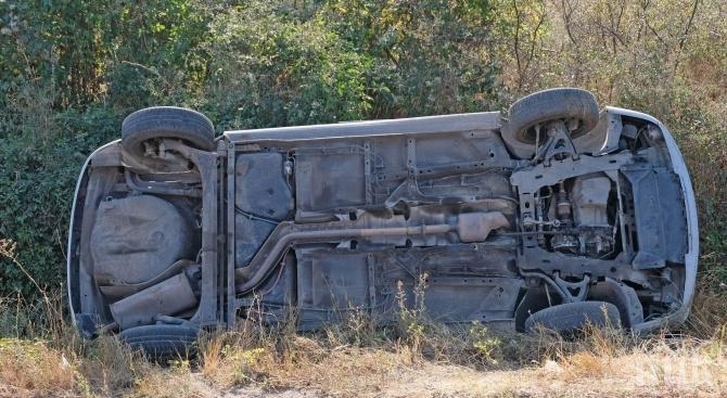 53 годишна жена е с опасност за живота след катастрофа станала