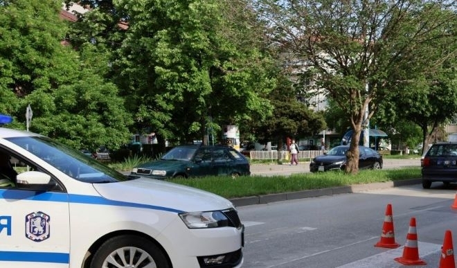 Бургазлия блъсна дете във Враца излязло на платното за движение