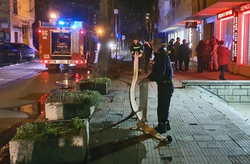 Мъж и две деца са загинали при пожар в луковитското