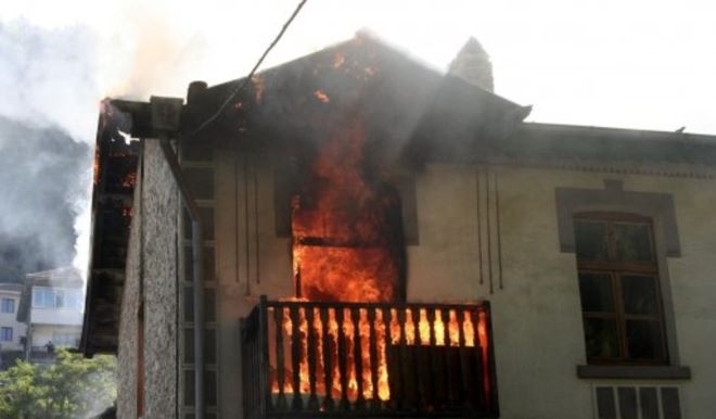 Къща горя във врачанско село съобщиха от МВР Вчера е било