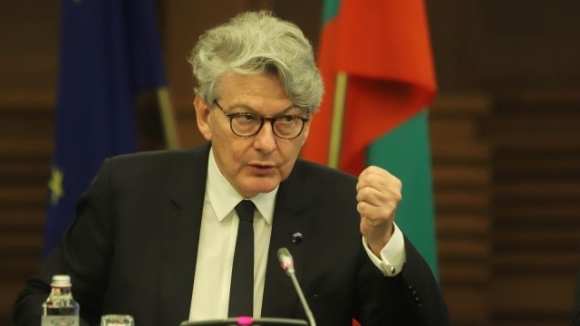 Възможно е да има български вариант на вируса защото много