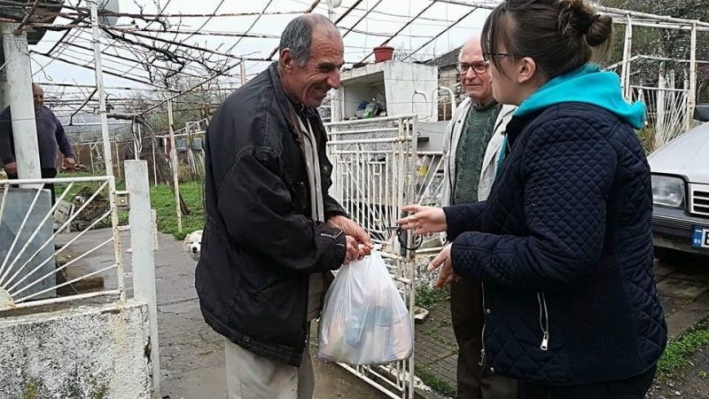 Завърши кампанията Да дарим Великденска вечеря на човек в нужда