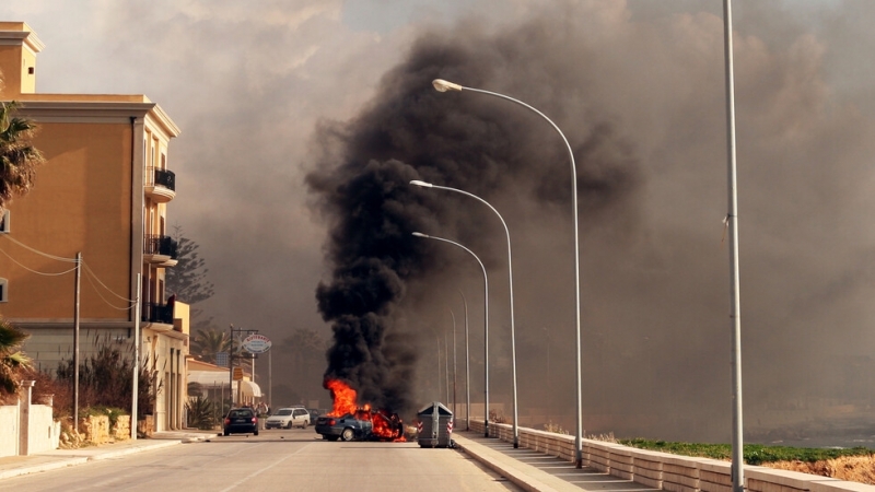 Колата е взривена когато наблизо е минавал кортеж на властите