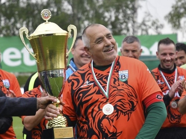 Няма как да не оценя високо майтапа на Васил Божков