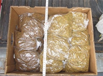 Полицията откри незаконен тютюн в магазин за алкохол във Враца