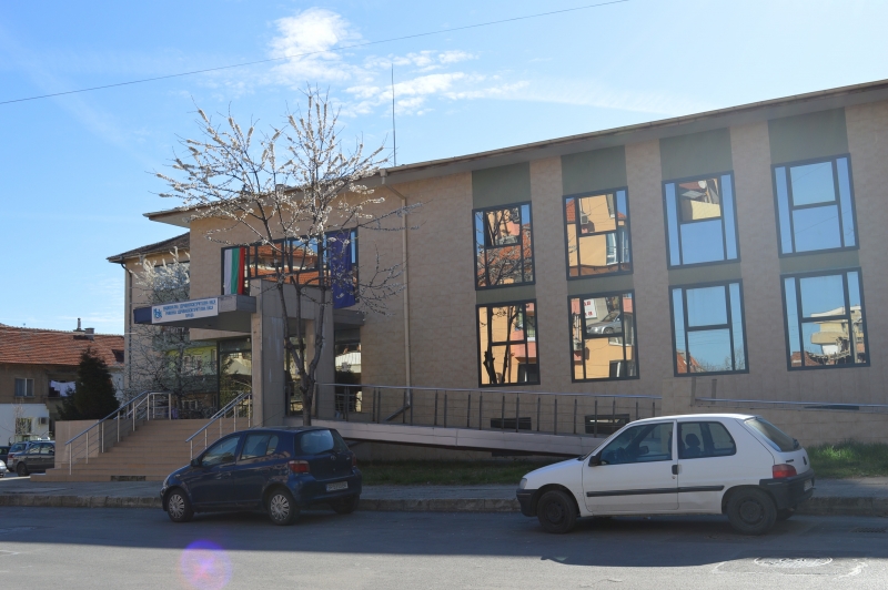 Районната здравноосигурителна каса във Враца обяви три свободни работни места