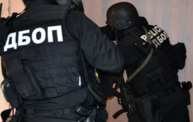 Антимафиоти разбиха престъпна група за разпространение на наркотици съобщи БТА