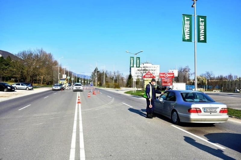 Полицаи са хванали монтанчанин с нередовна кола на КПП във