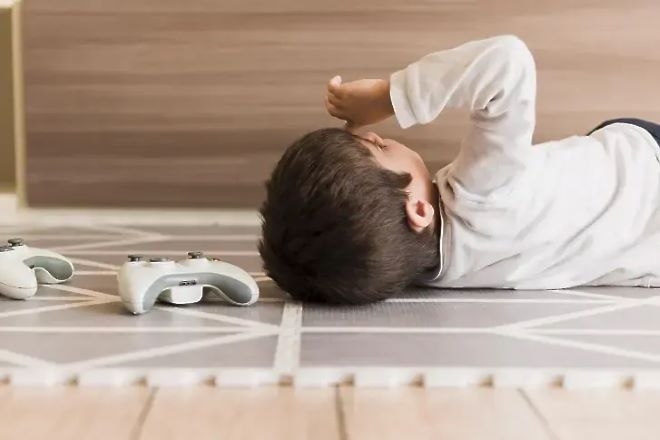 Нови правила и прагове за получаване на ежемесечни детски надбавки
