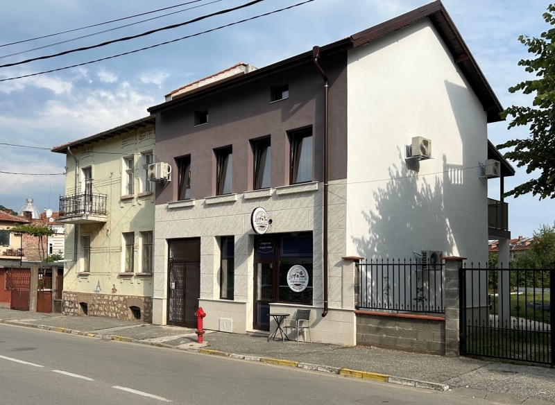 Обновен магазин за месо отваря врати във Враца научи агенция