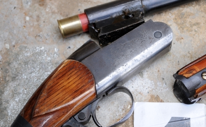 Цял боен арсенал е открит в дома на дядо това