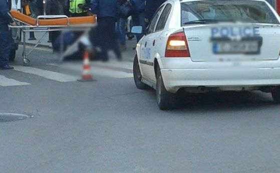 Лека кола е блъснала пешеходка вчера в Козлодуй съобщиха от