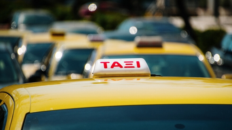 Таксиметровите шофьори в цяла Гърция са в стачка заради сроковете