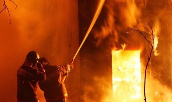 Възрастен мъж загина при пожар в дома си в ловешкото