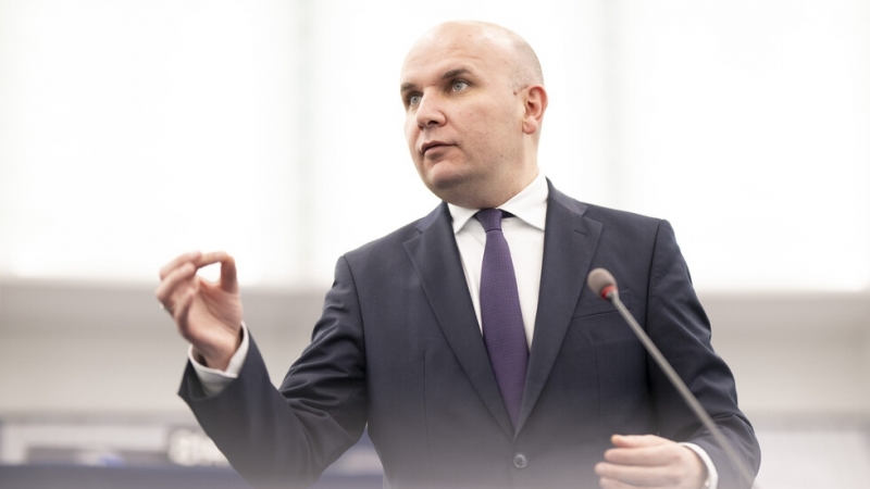 Евродепутатът и заместник председател на ДПС Илхан Кючюк реагира остро на