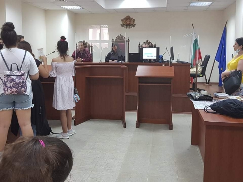 Магистрати от Козлодуй говориха пред ученици от региона за правосъдието ...