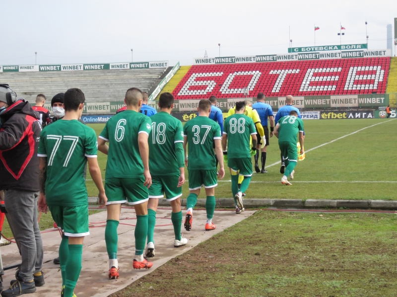 Отборът на Славия победи Ботев Враца в отложен мач от