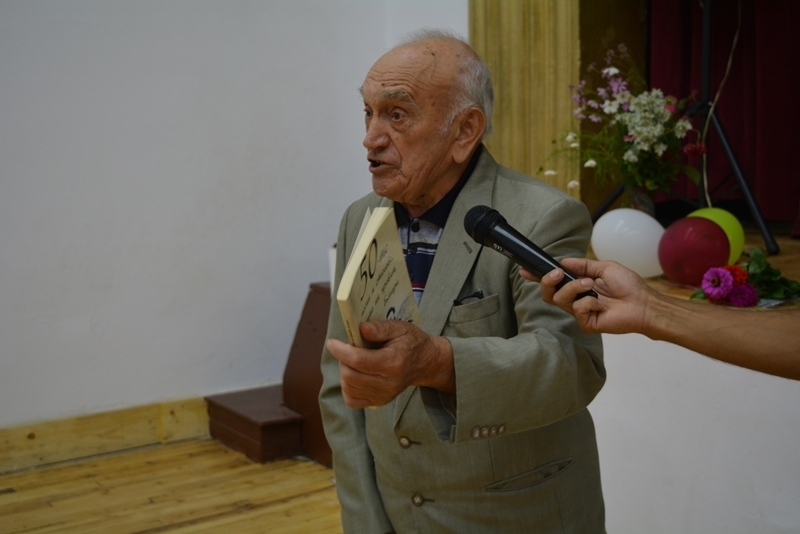 Дядо Петър Стаменов също на 90 години изправи на крака