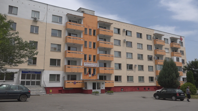 Акушеро гинекологичното отделение на МБАЛ Мездра получи нов кувьоз който