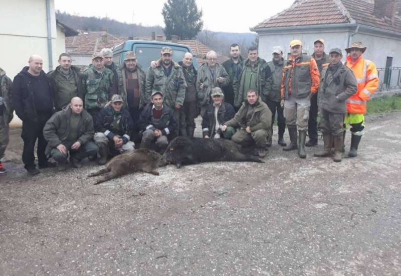 Български ловци участваха в излет в съседна Сърбия и дори