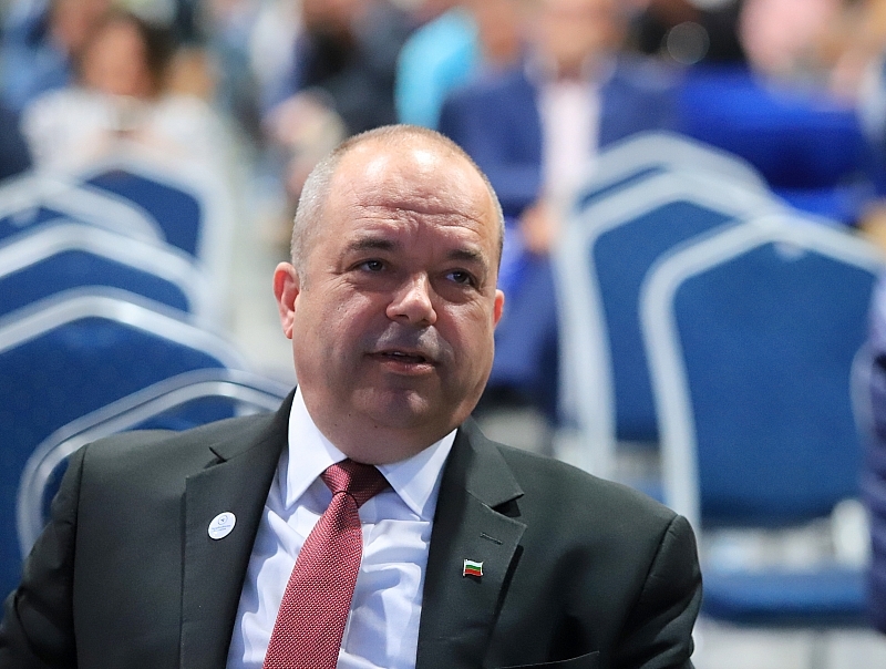 С интерес следях избора на следващия председател на Държавната агенция