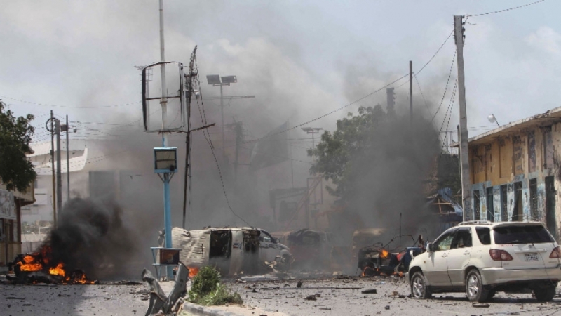 Осем човека бяха убити при нападение с кола бомба в Сомалия